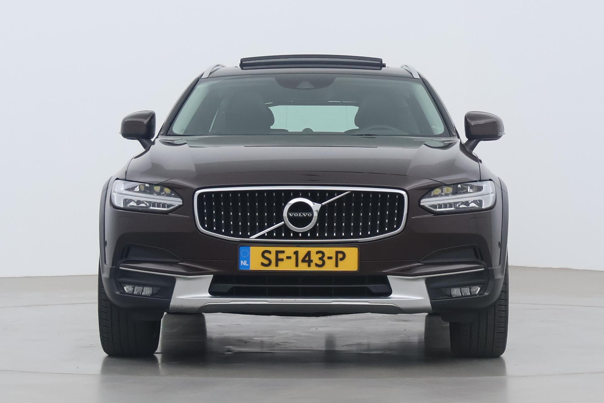 Volvo V90