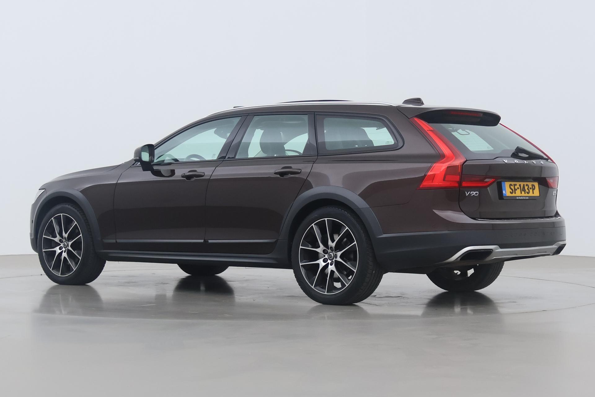 Volvo V90