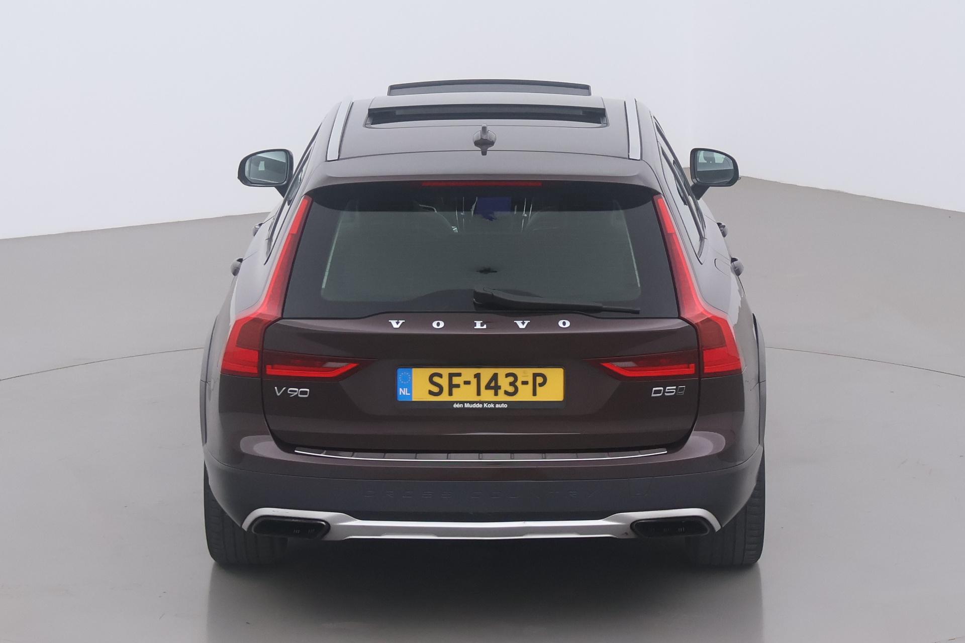 Volvo V90