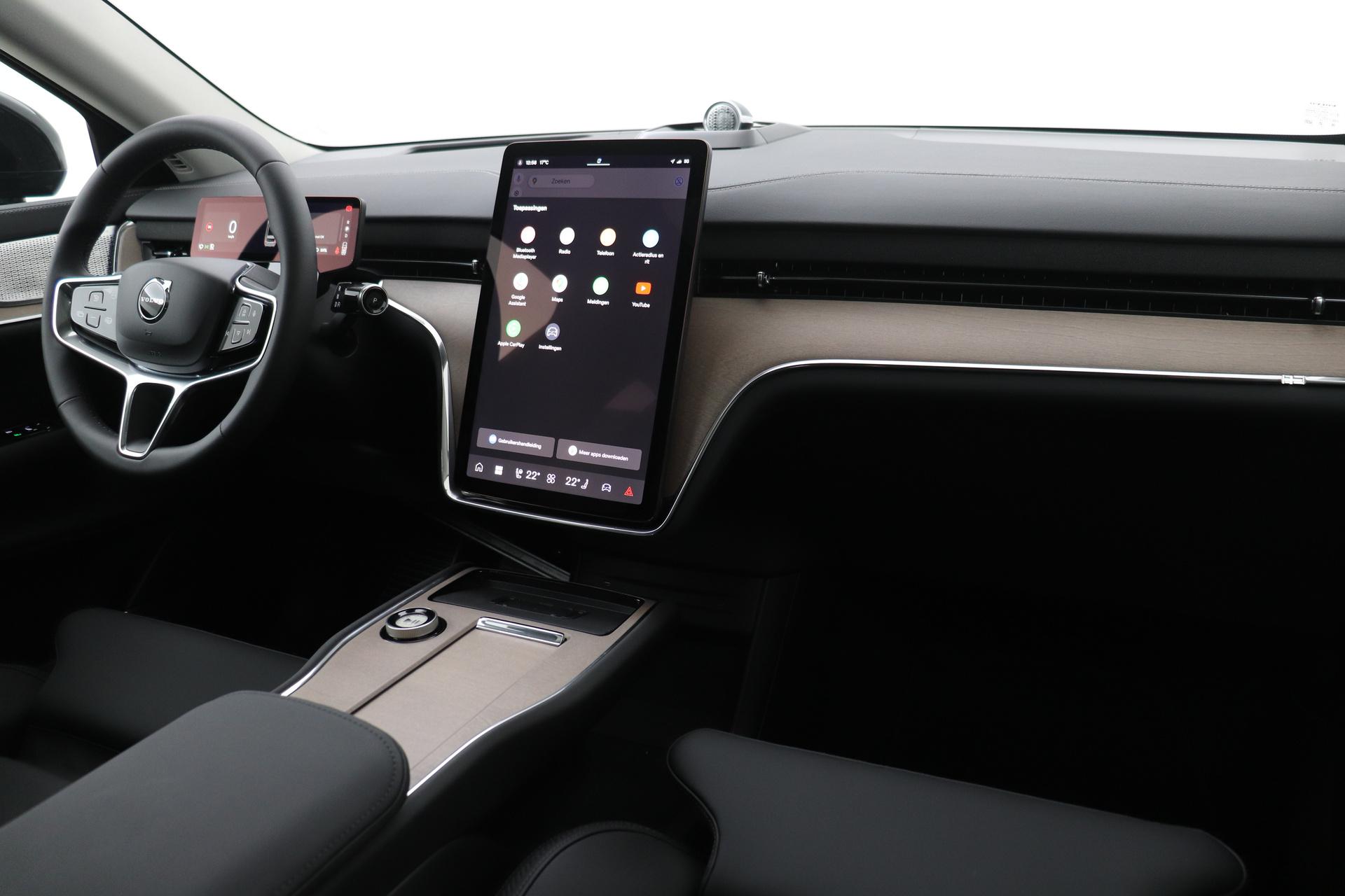 Volvo EX90