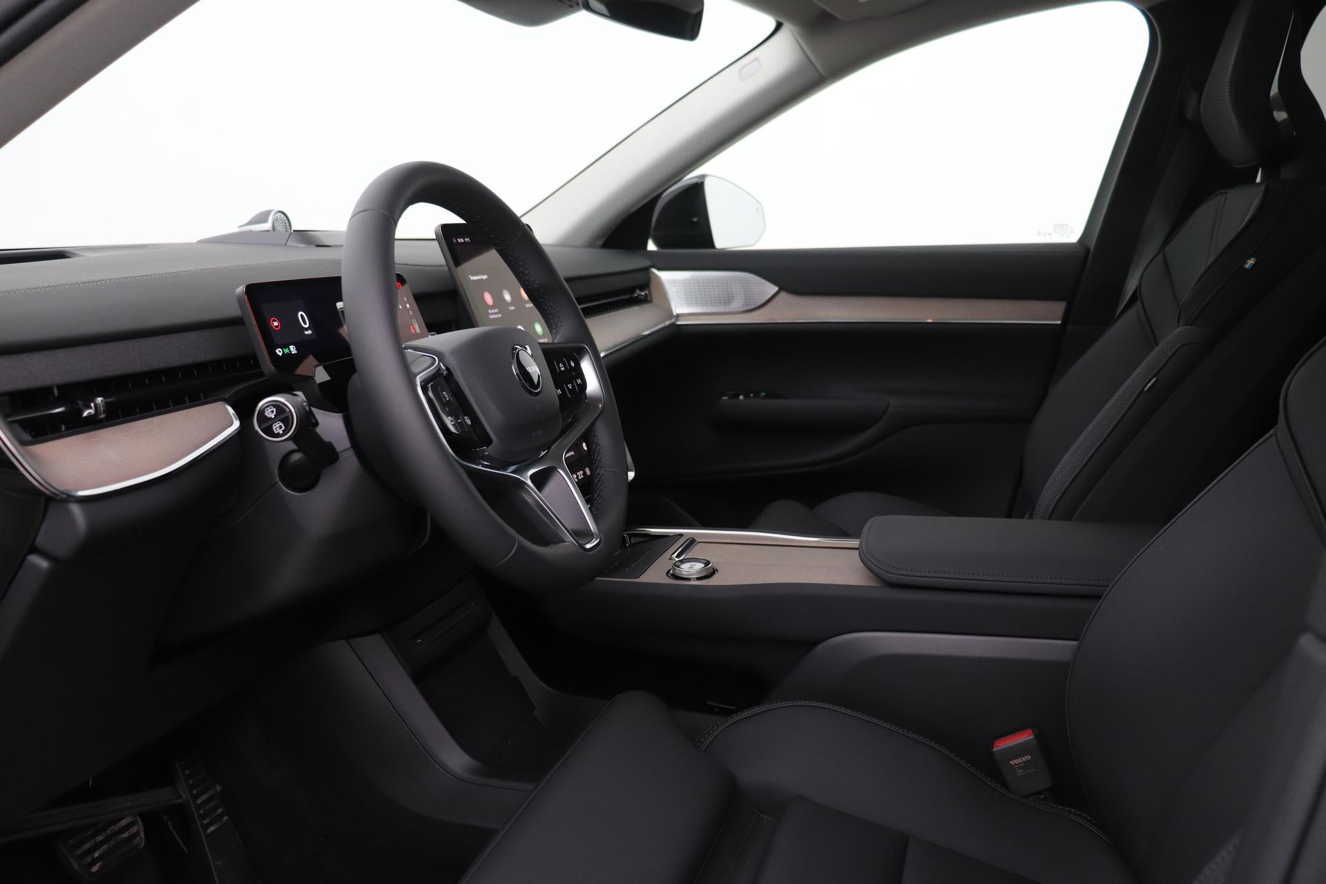 Volvo EX90