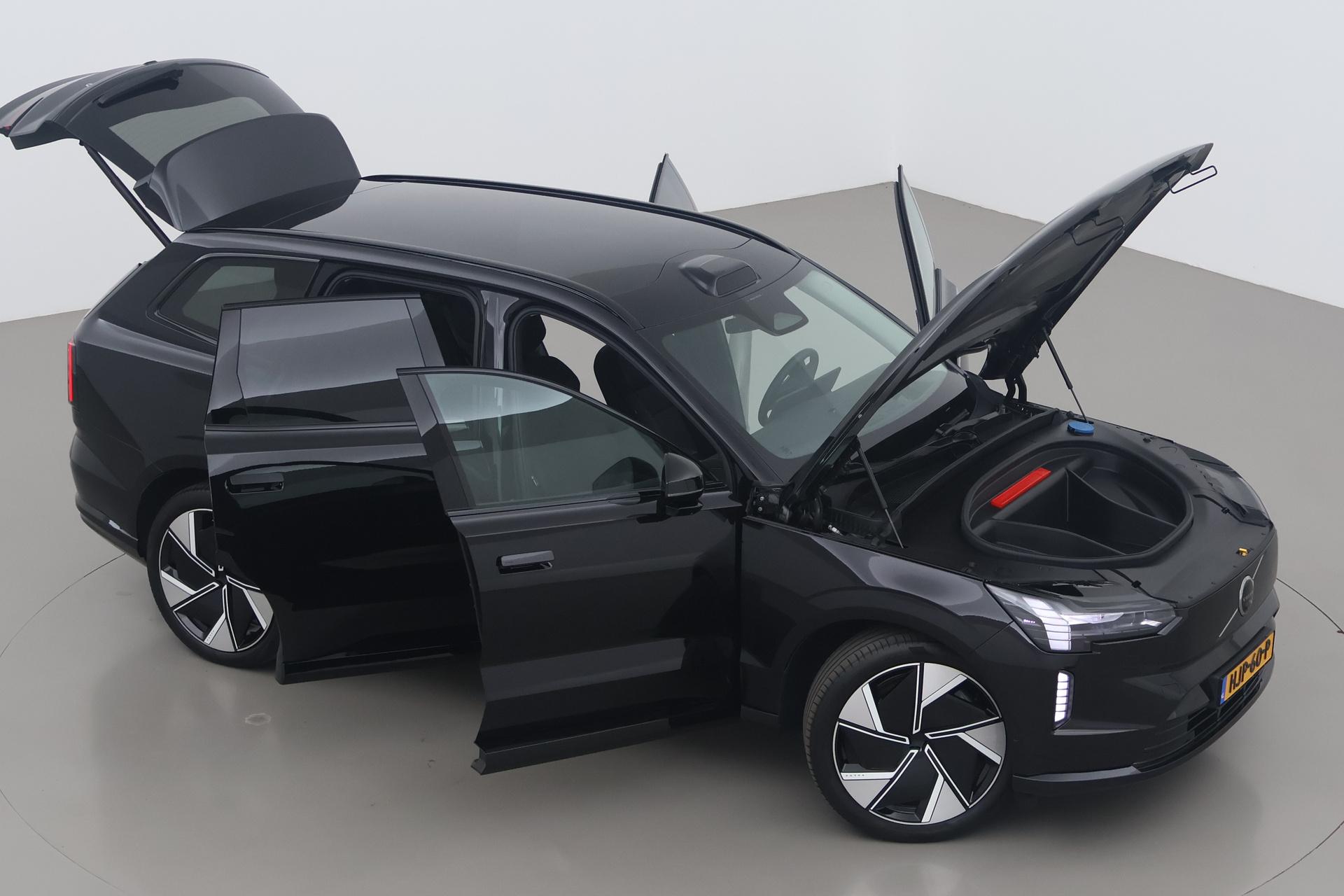 Volvo EX90