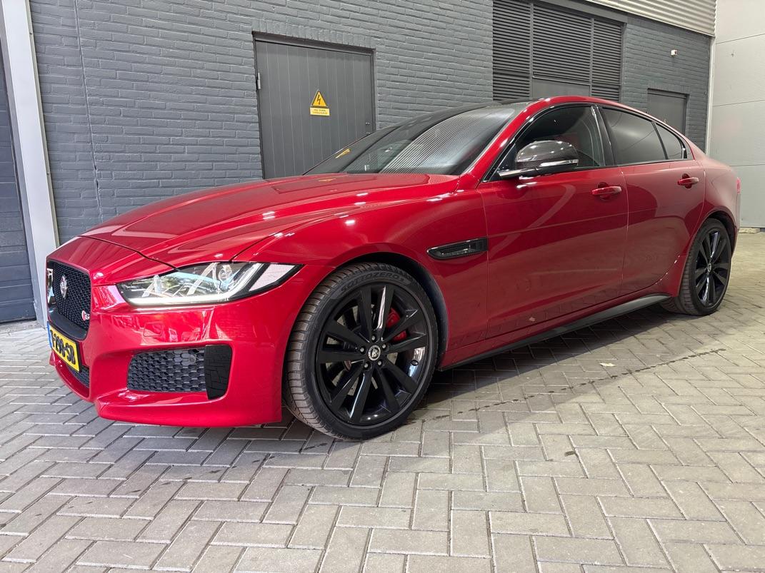 Jaguar XE