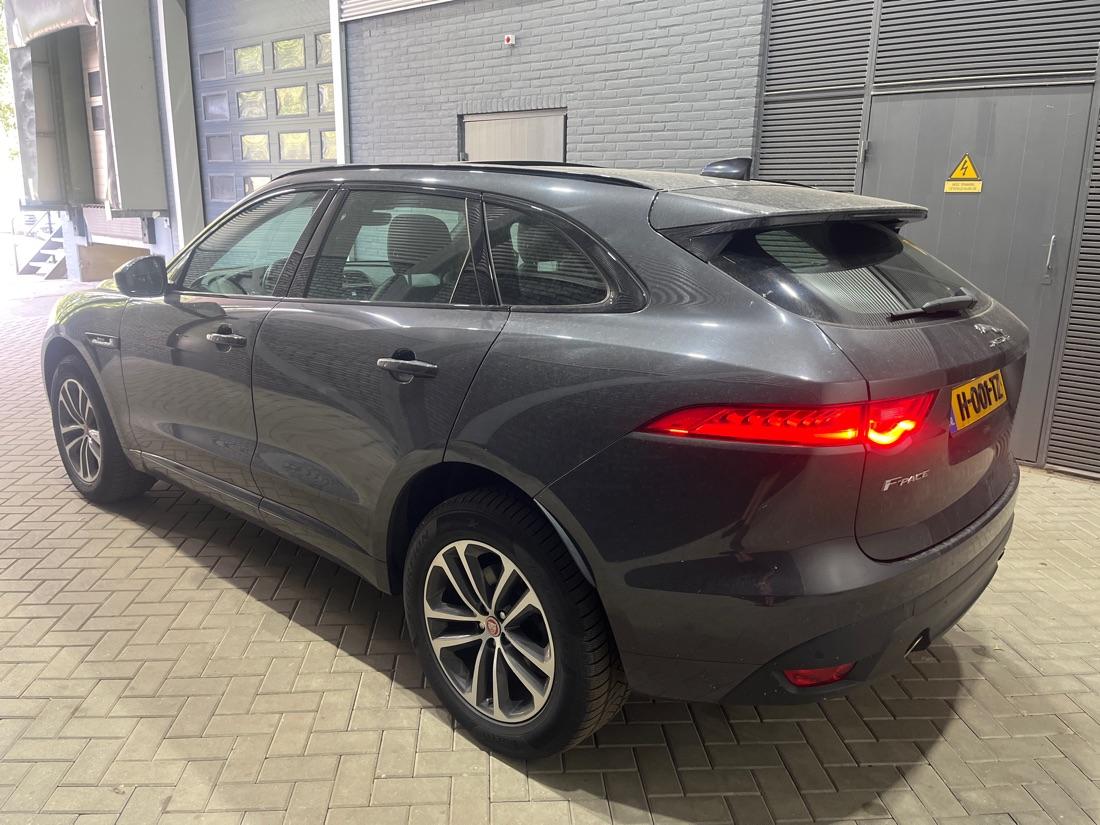 Jaguar F-Pace
