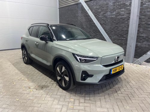 Volvo EX40