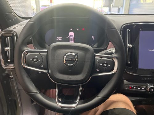 Volvo EX40