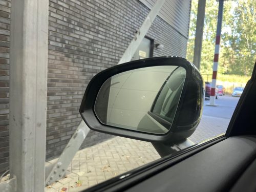 Volvo EX40