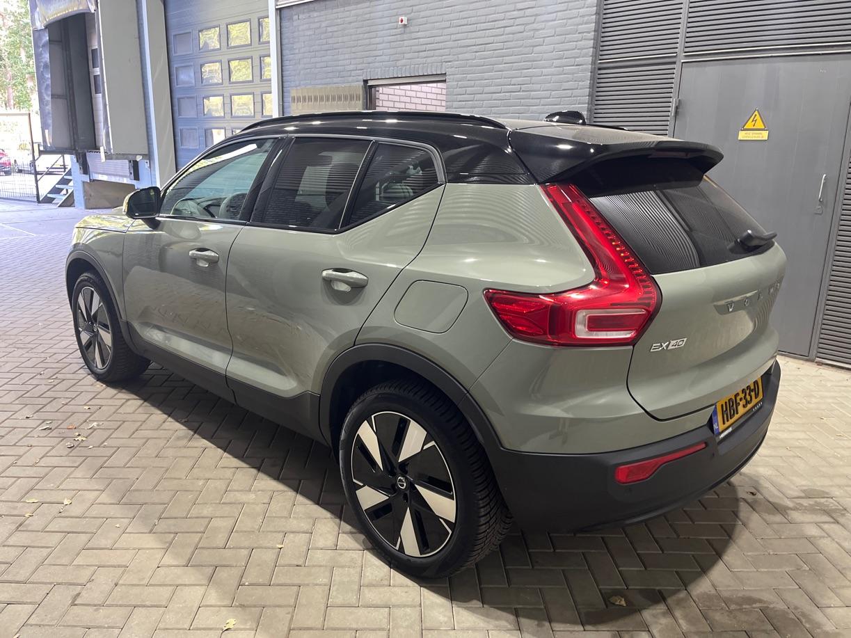 Volvo EX40