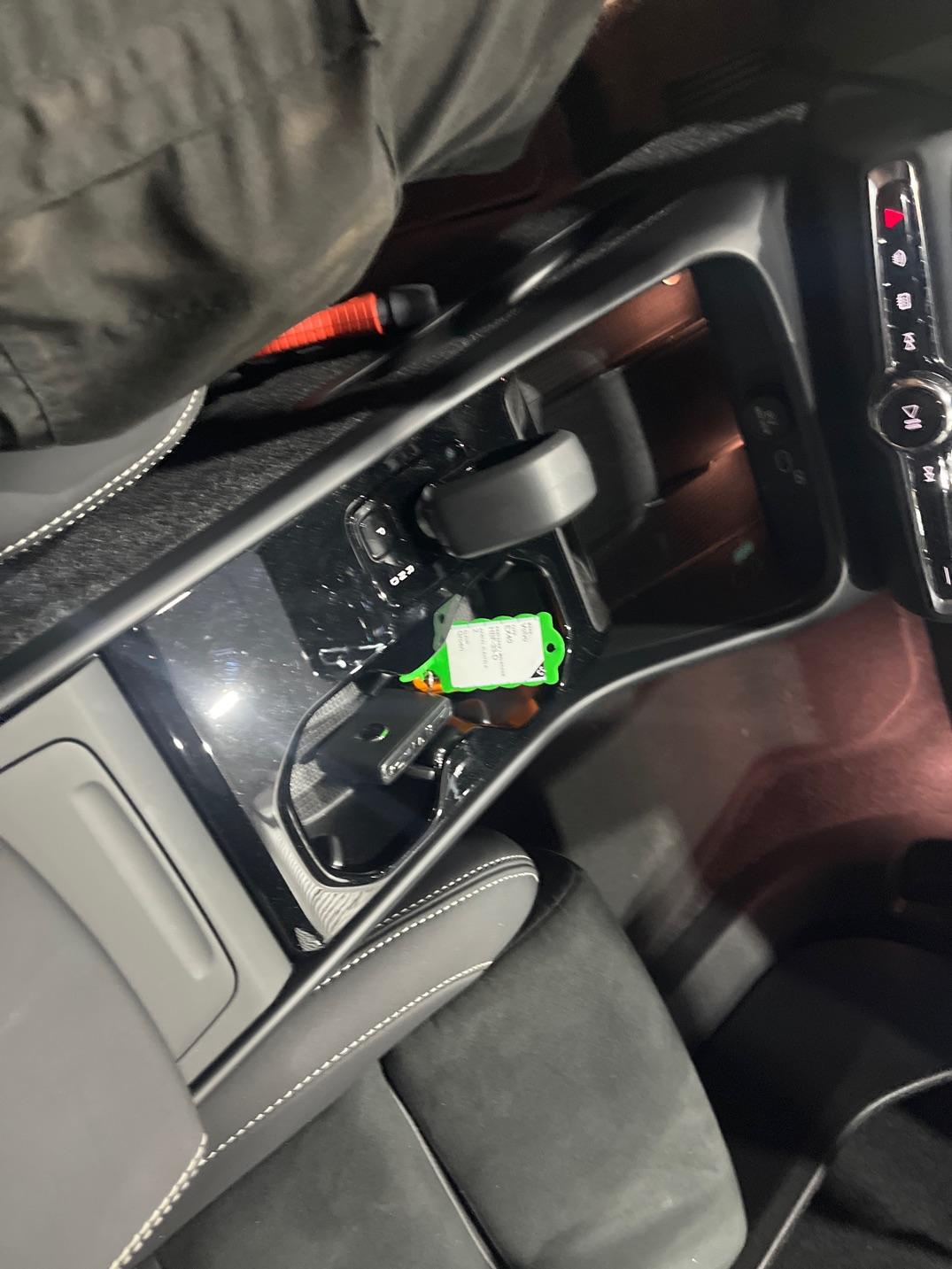 Volvo EX40