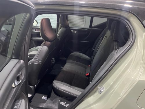 Volvo EX40
