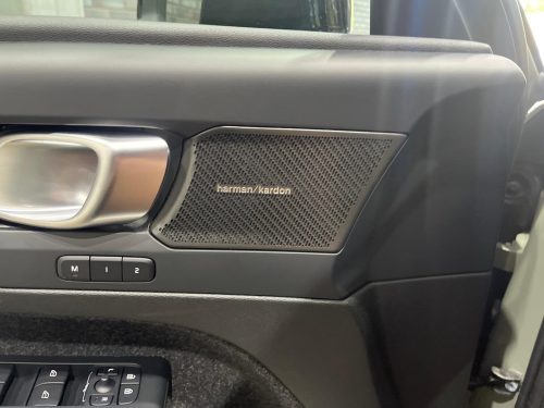 Volvo EX40