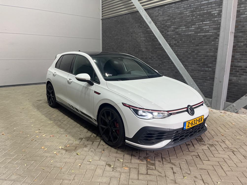 Volkswagen GOLF 8 GTI