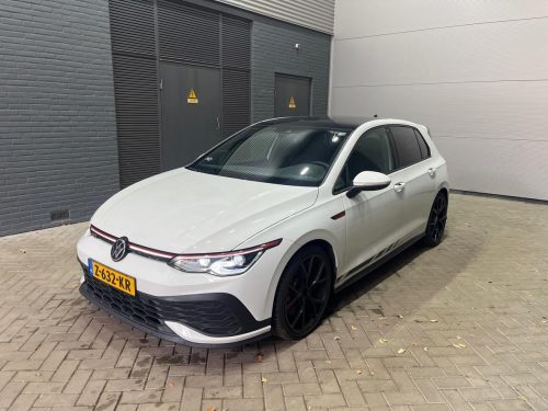 Volkswagen GOLF 8 GTI