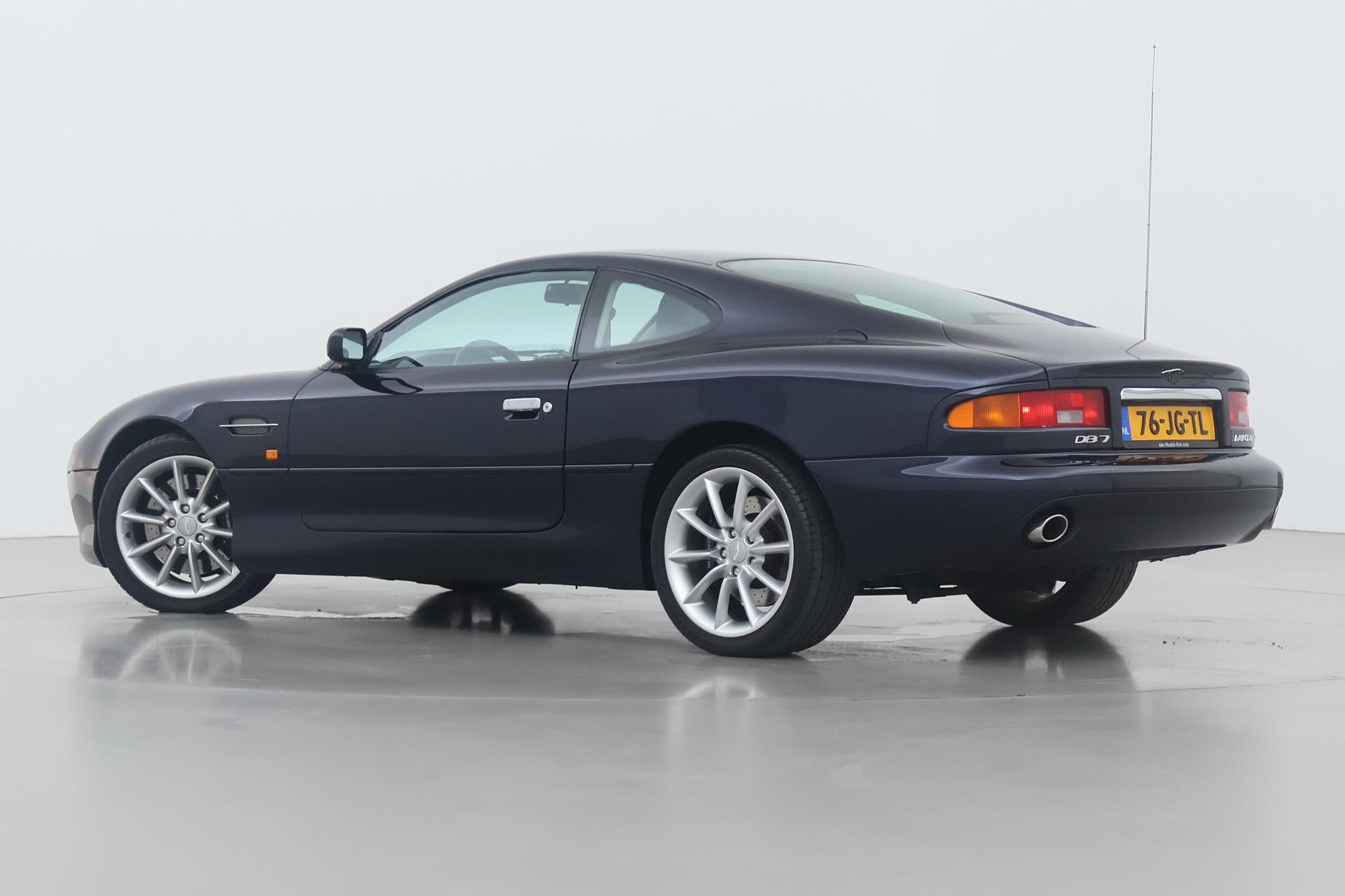 Aston Martin DB7