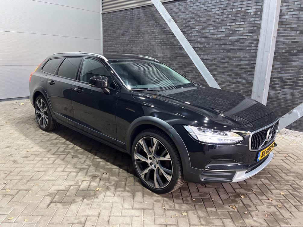 Volvo V90