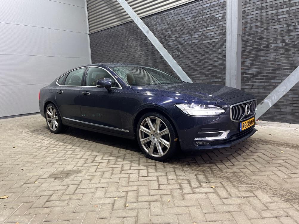 Volvo S90