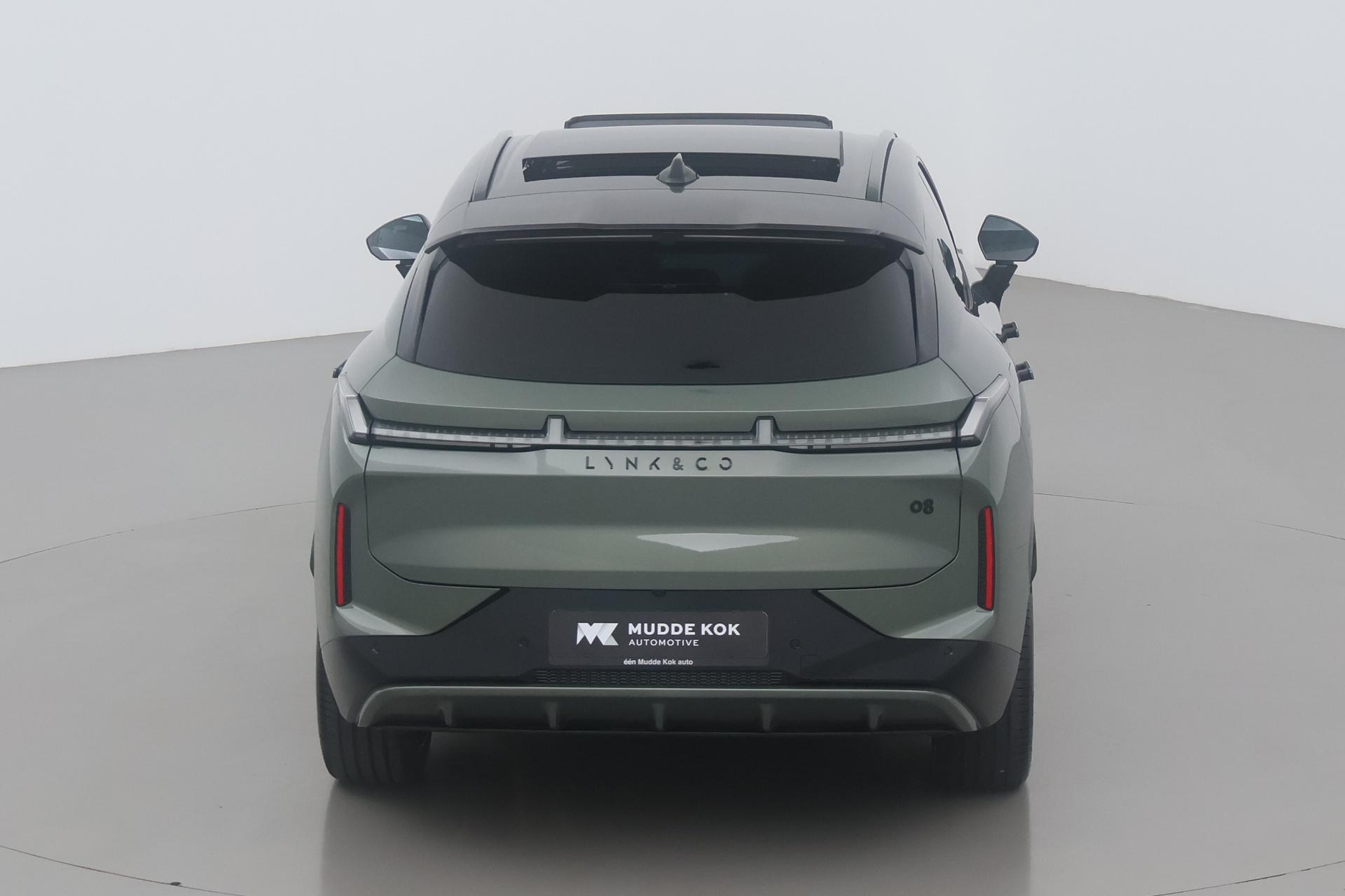 Lynk & Co 08