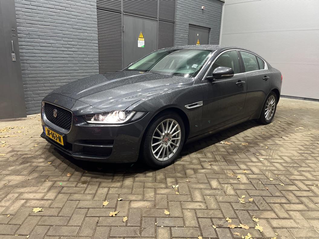 Jaguar XE