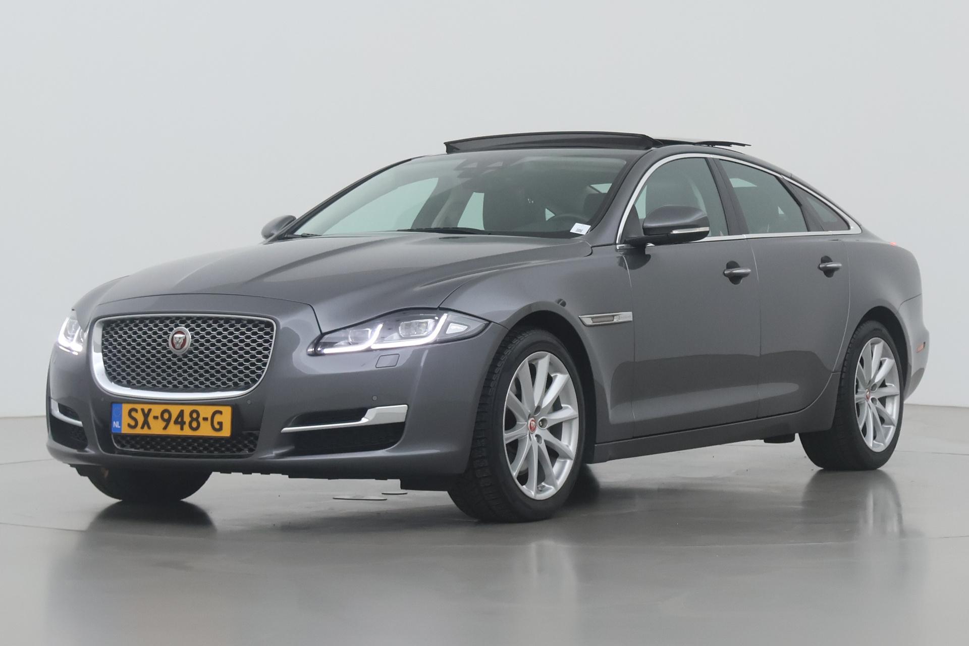 Jaguar XJ