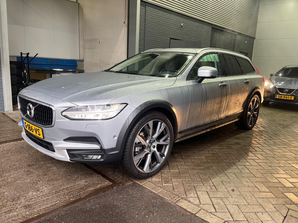 Volvo V90