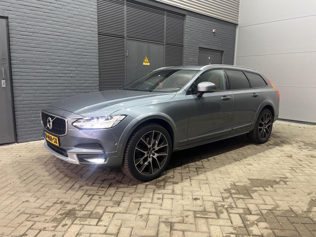 Volvo V90