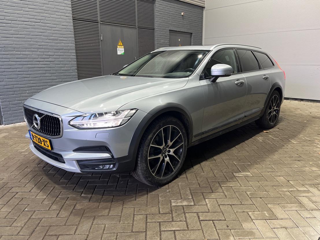 Volvo V90