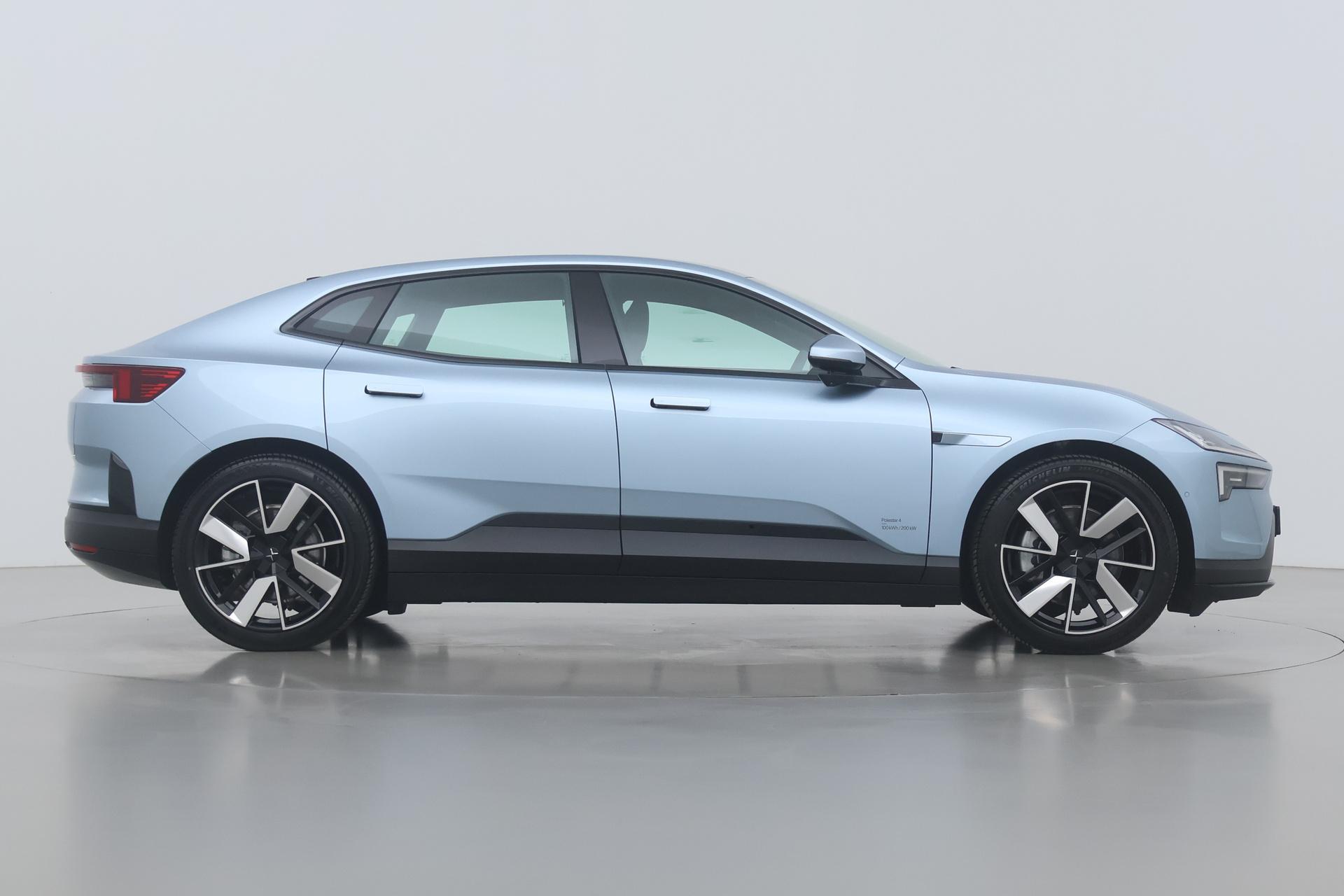 Polestar 4