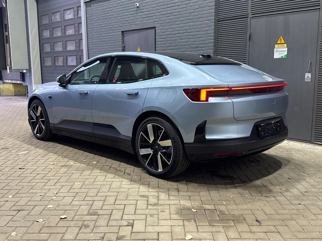 Polestar 4