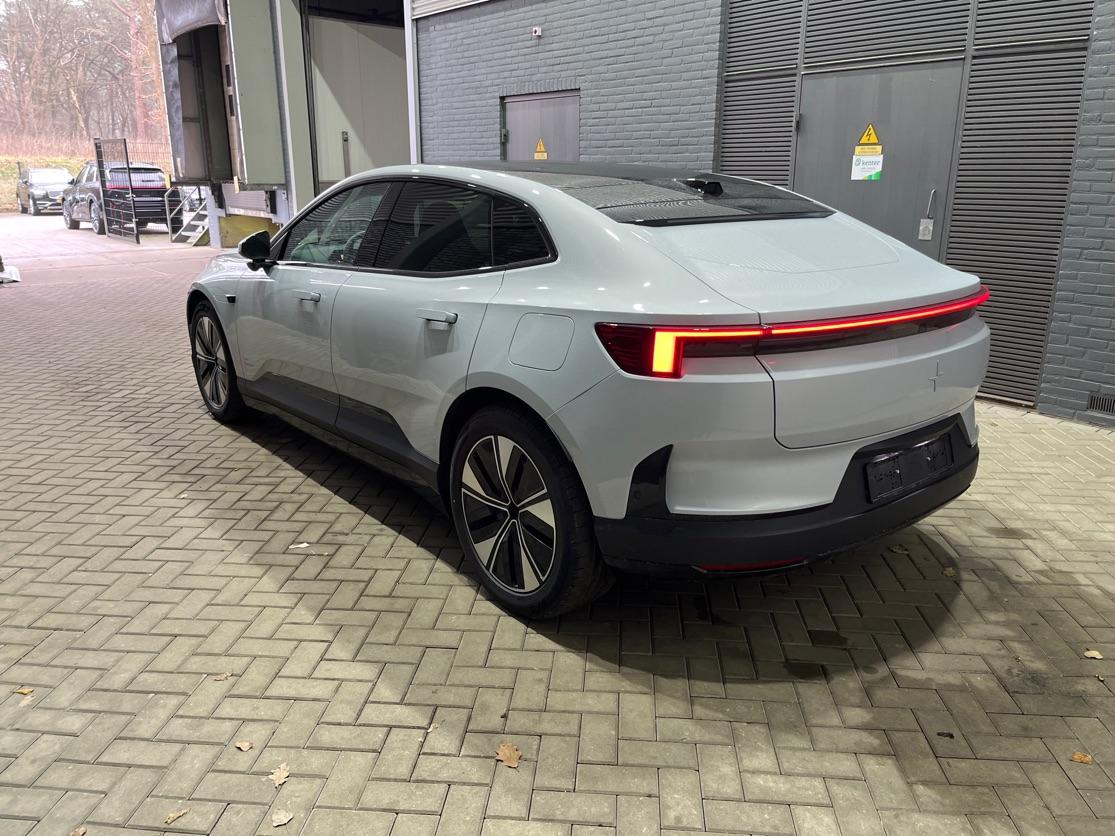 Polestar 4