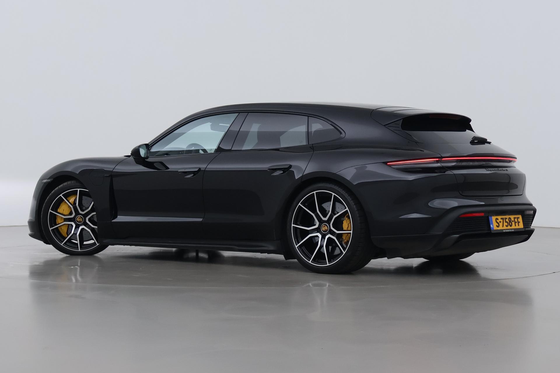 Porsche Taycan Sport Turismo