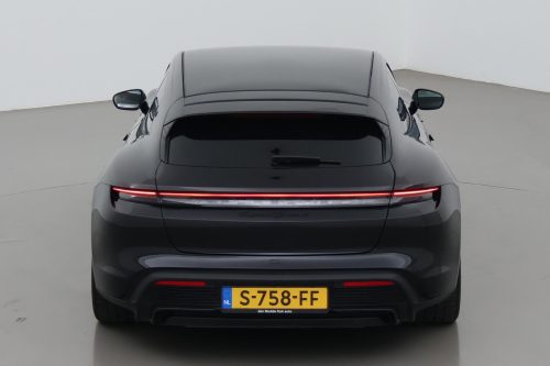 Porsche Taycan Sport Turismo