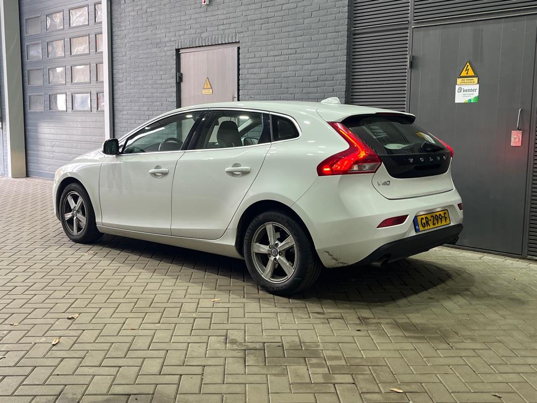 Volvo V40