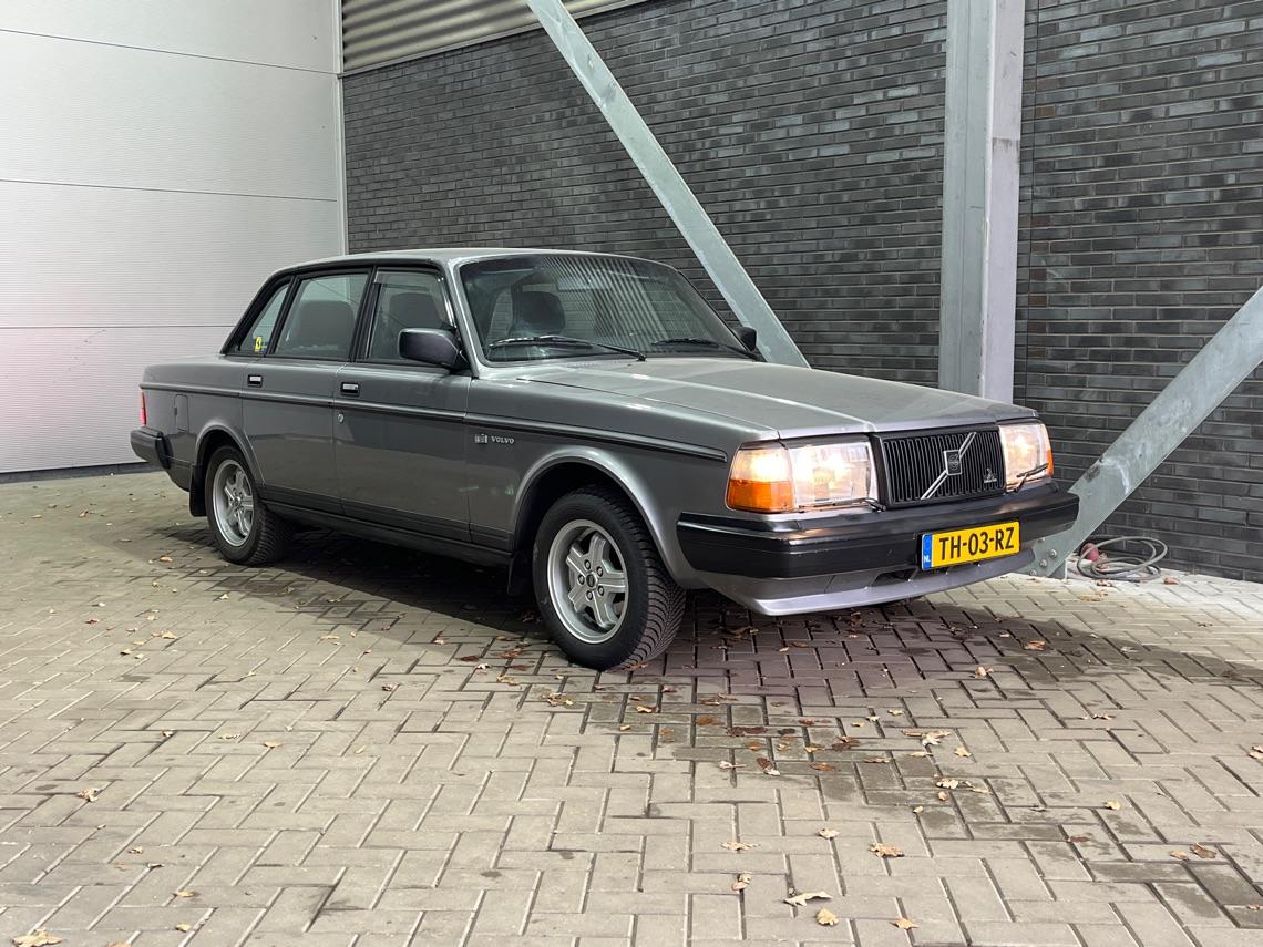 Volvo 240