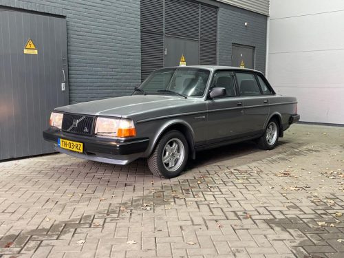 Volvo 240