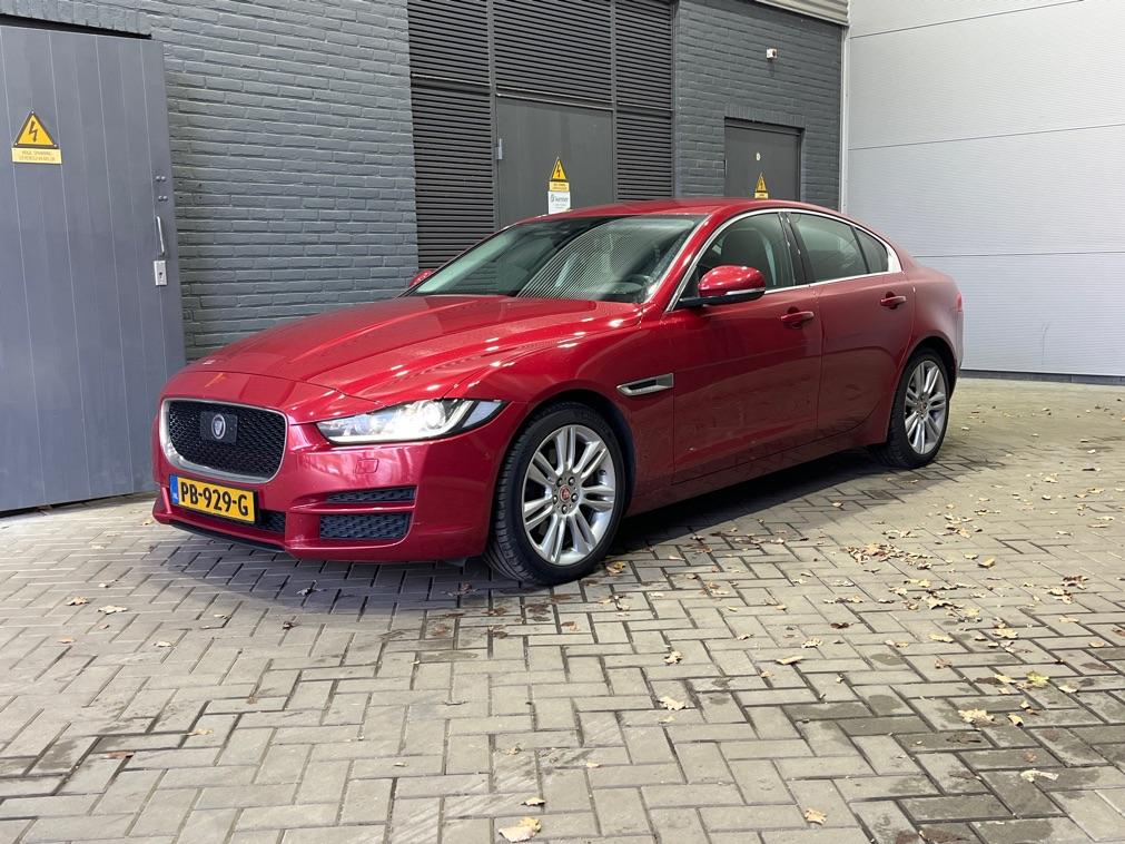 Jaguar XE