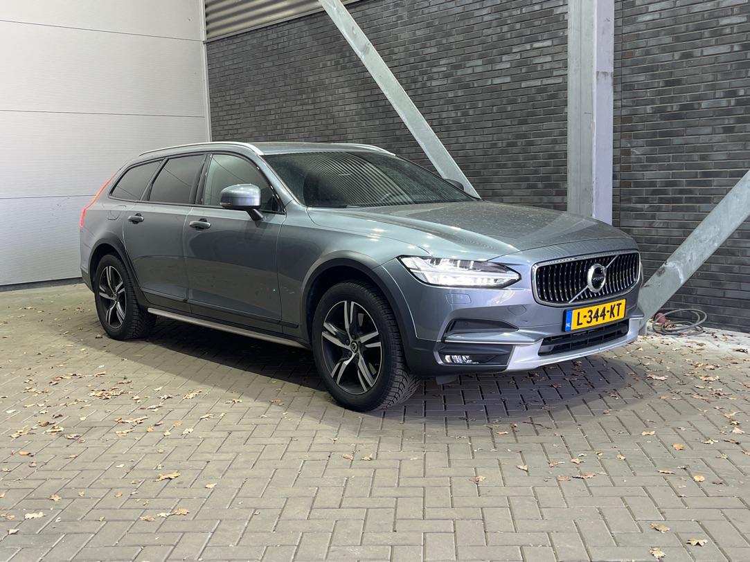 Volvo V90