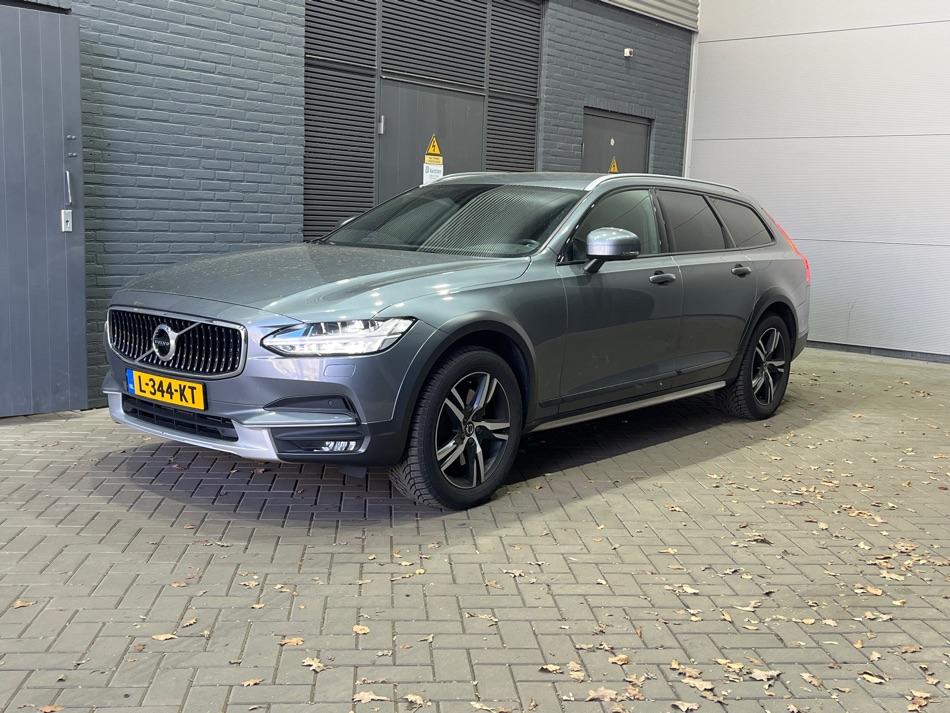 Volvo V90