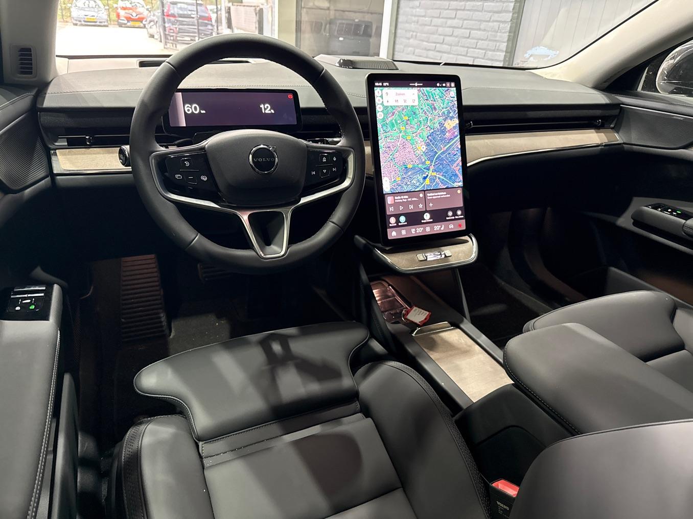 Volvo ES90