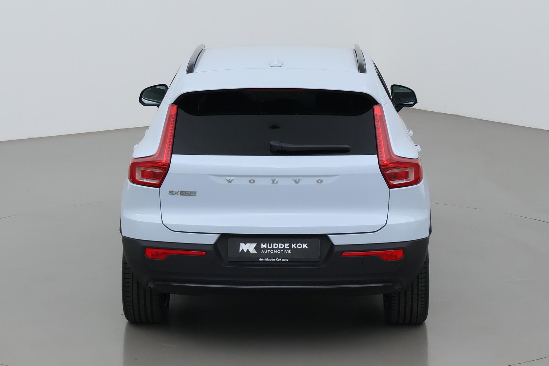Volvo EX40