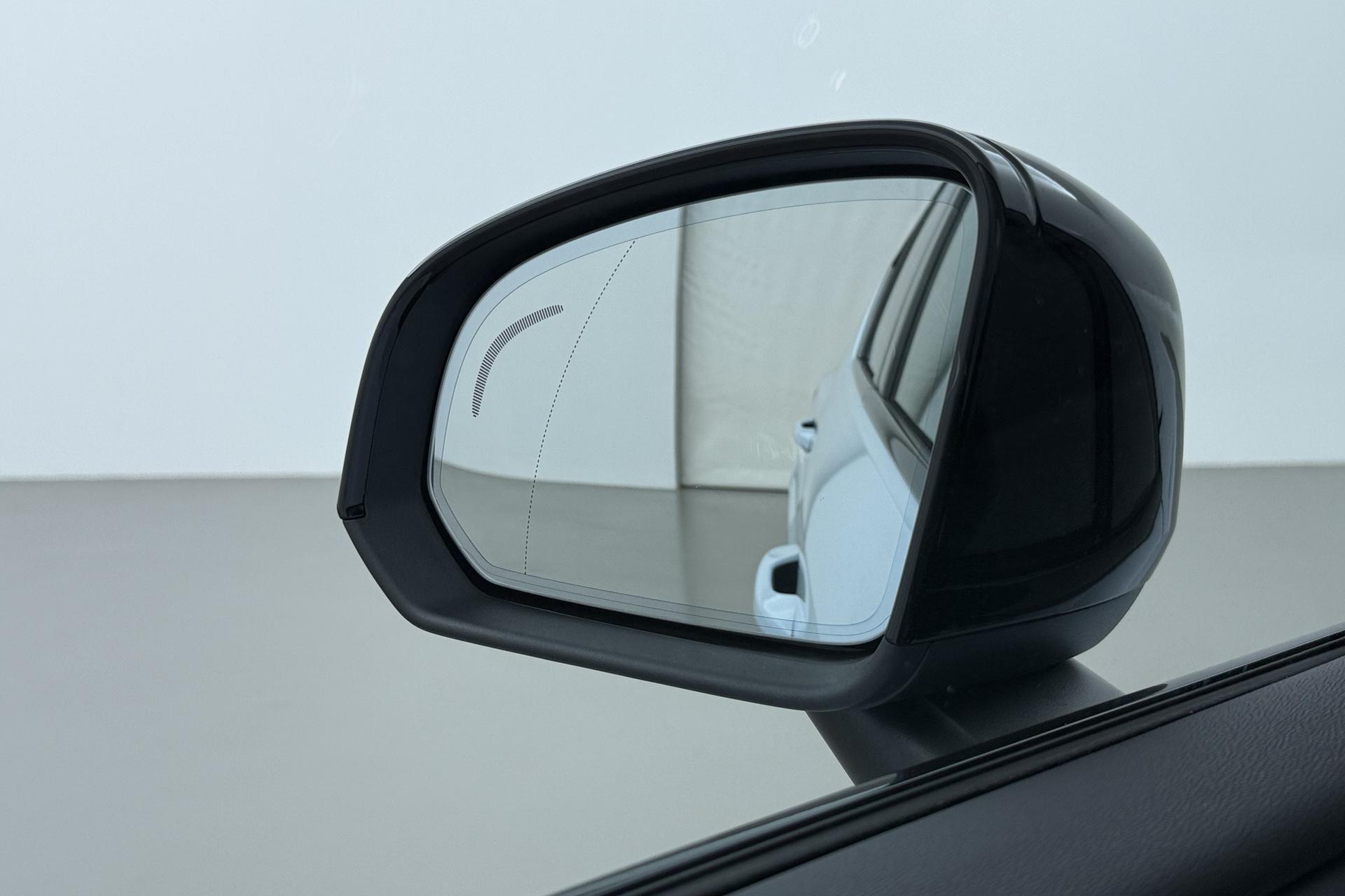 Volvo EX40