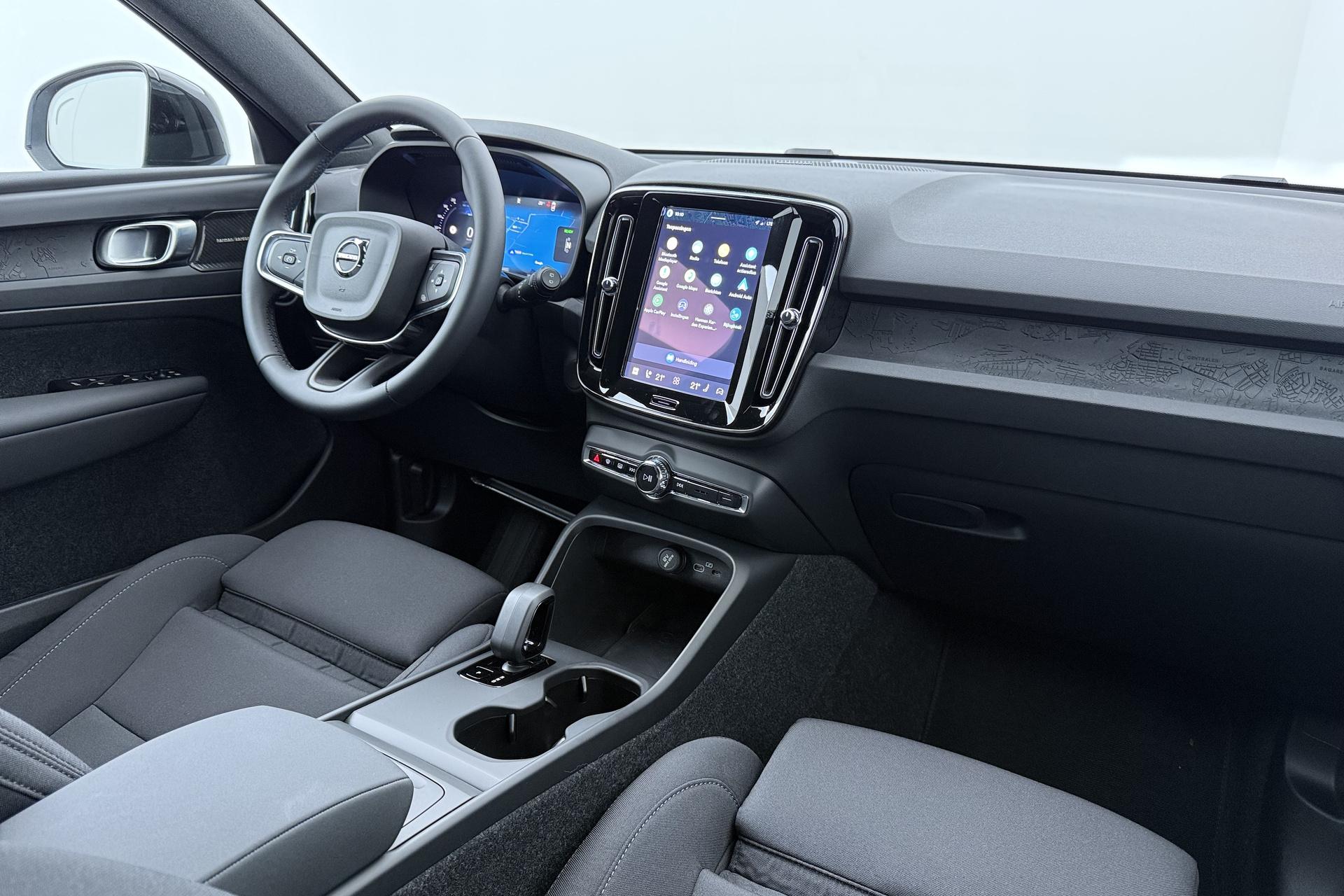 Volvo EX40