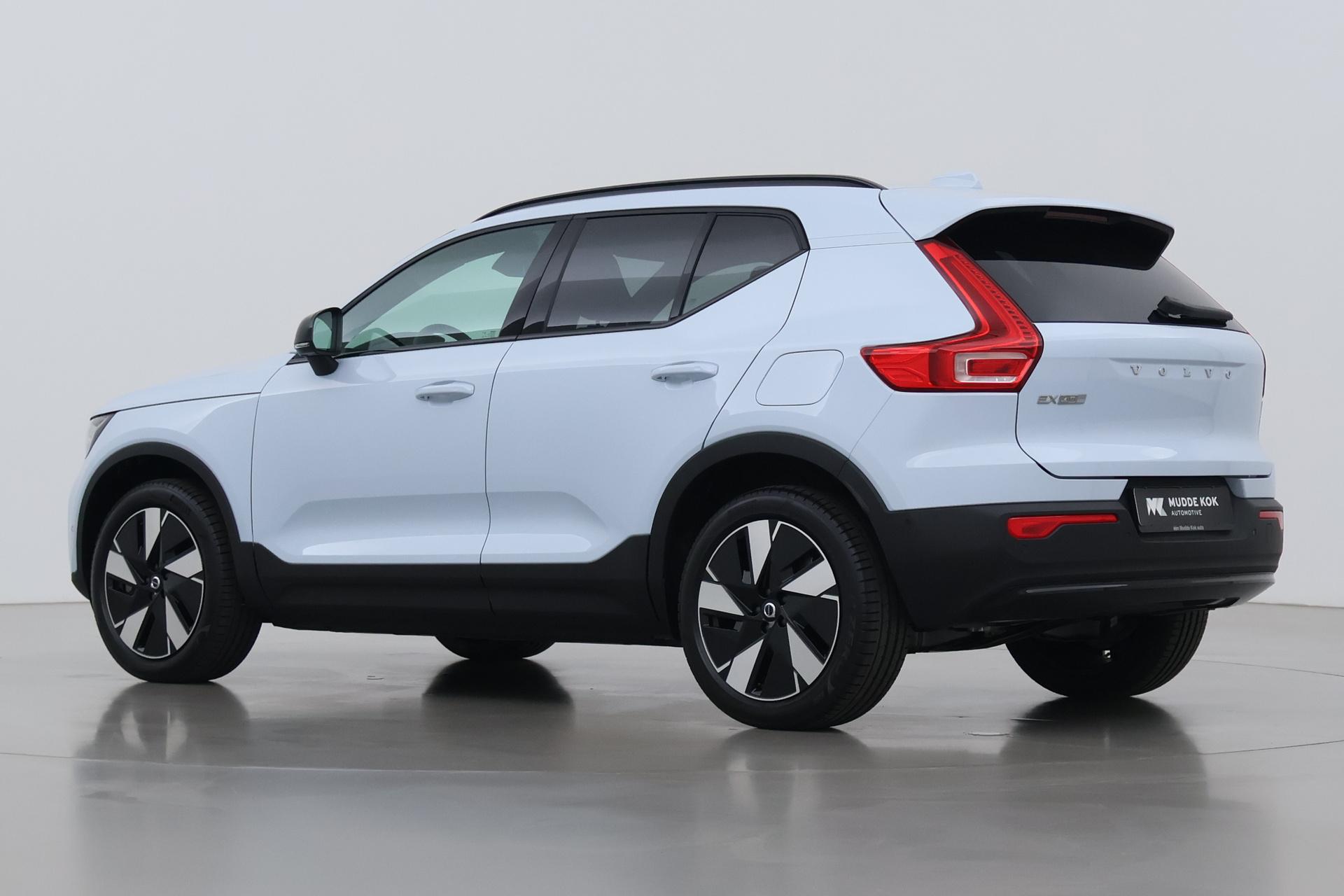 Volvo EX40