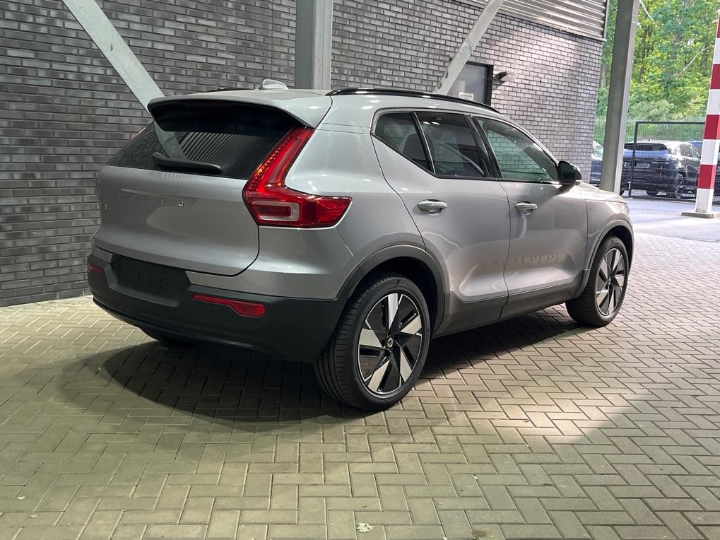 Volvo EX40