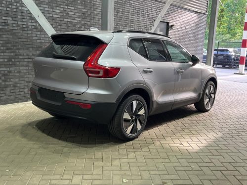 Volvo EX40