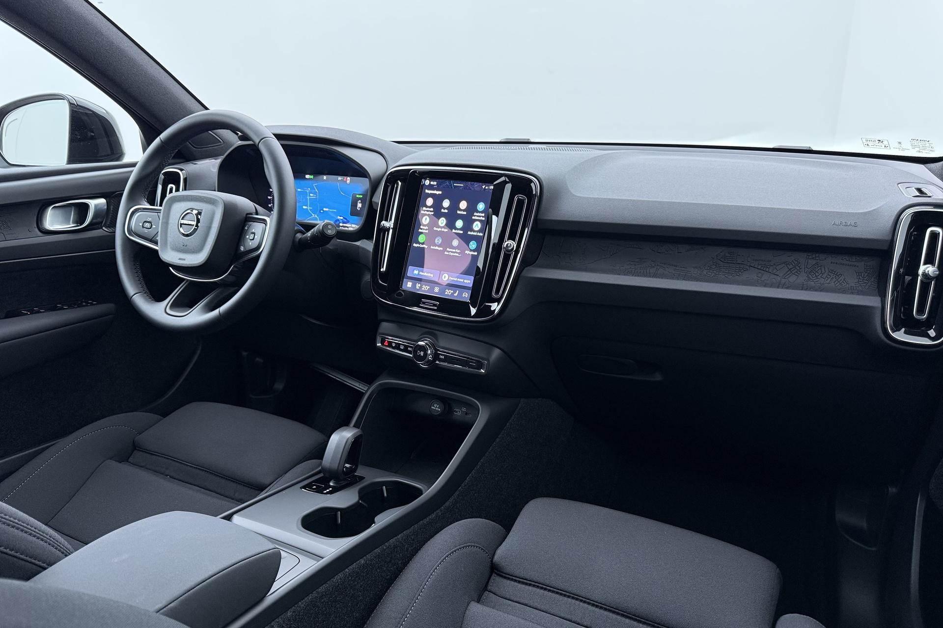 Volvo EX40
