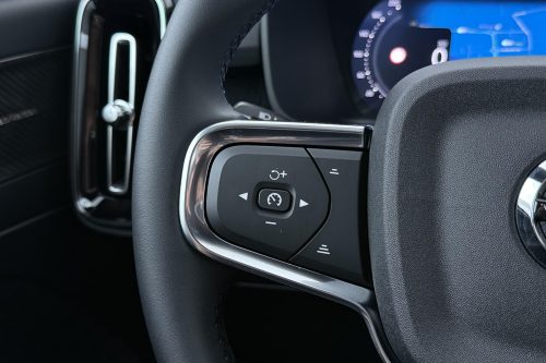 Volvo EX40