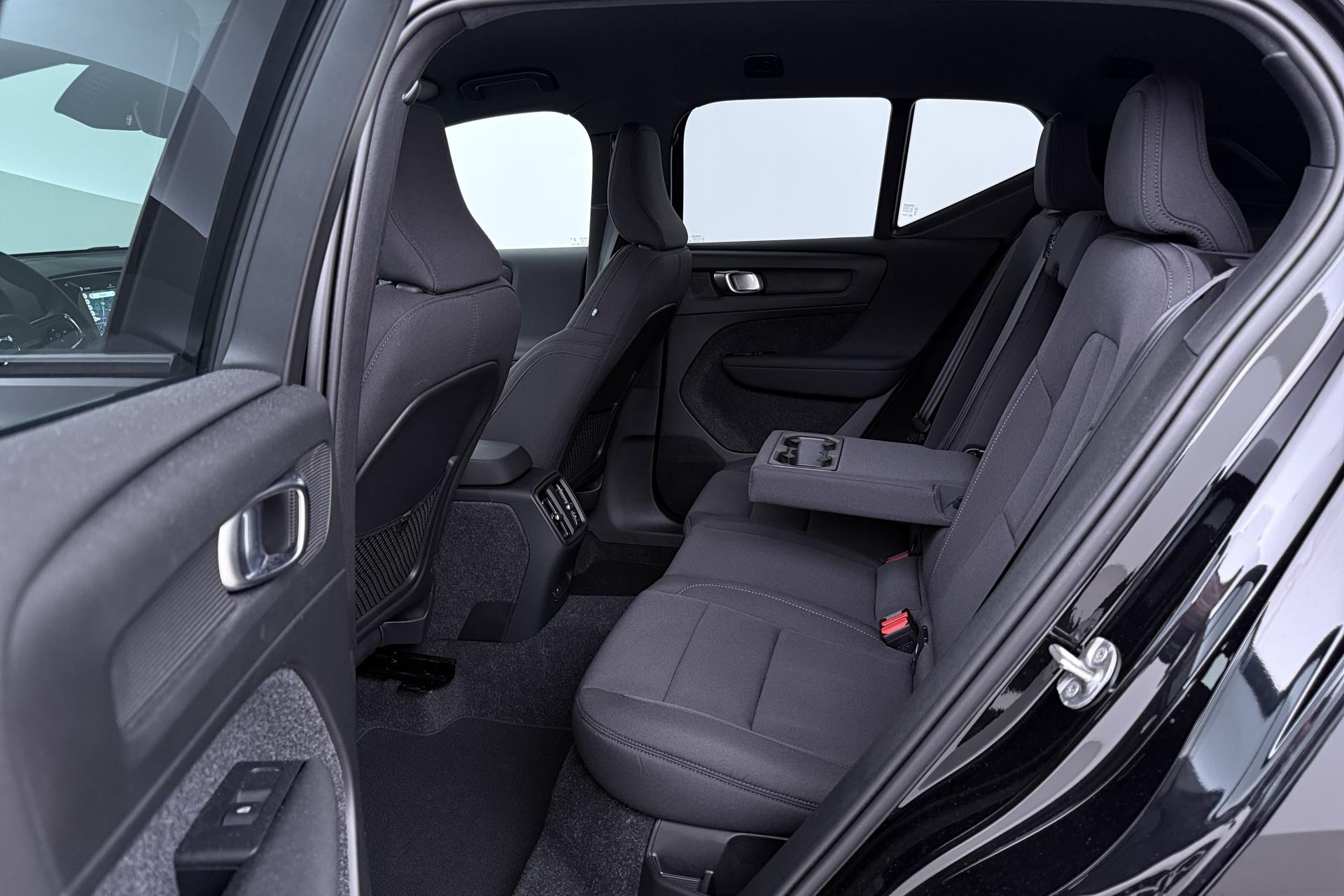 Volvo EX40