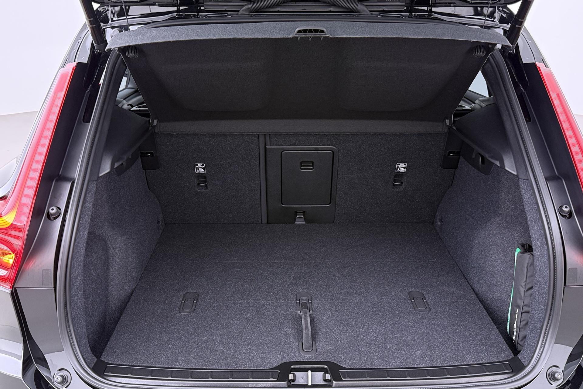 Volvo EX40