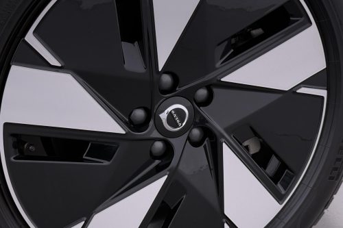 Volvo EX40