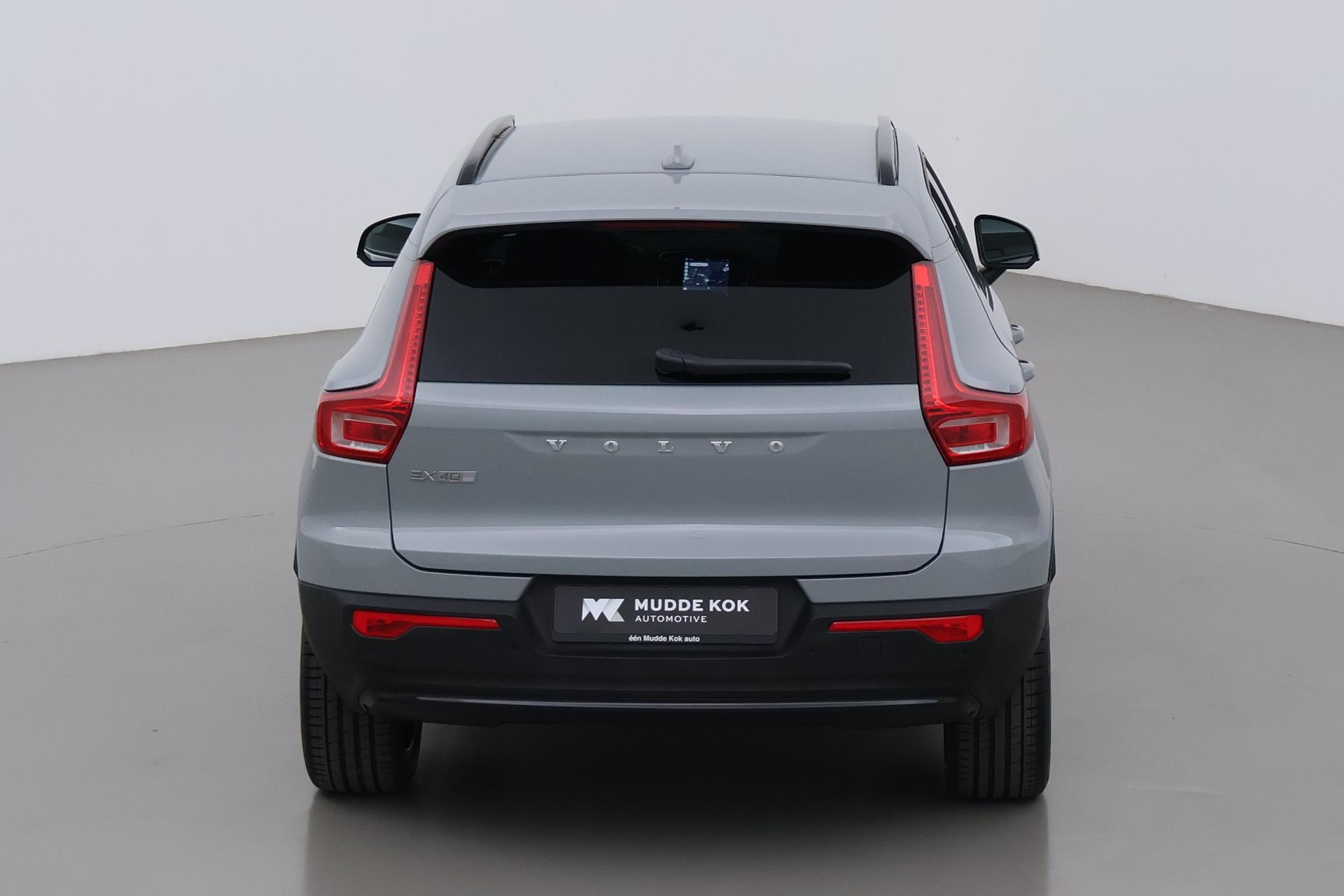 Volvo EX40